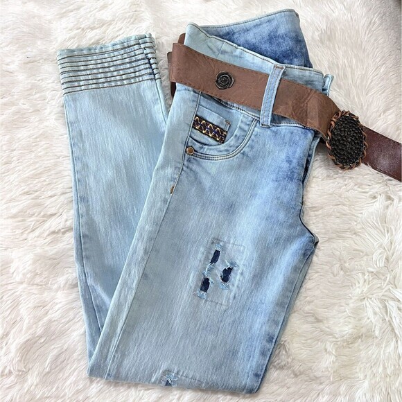 Bambu Women's Jeans Stretch Skinny Destroyed Denim with Belt - 9‎ US 14 Colombia